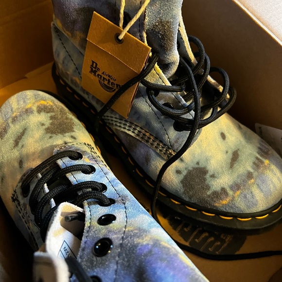 Dr Martens Boots - Picture 5 of 10